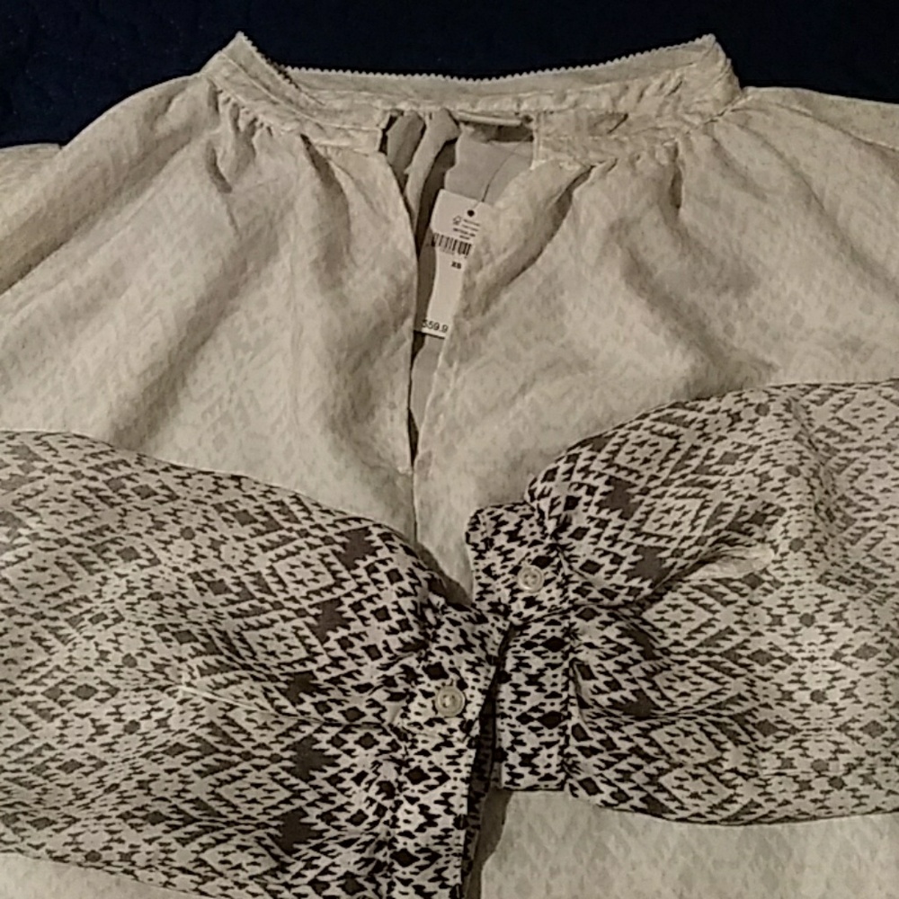 Blouse - Picture 2 of 4